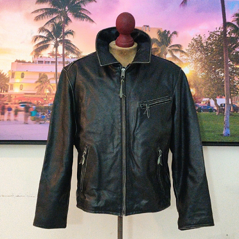 Superb Vintage Levi's bomber leather jacket . Size L